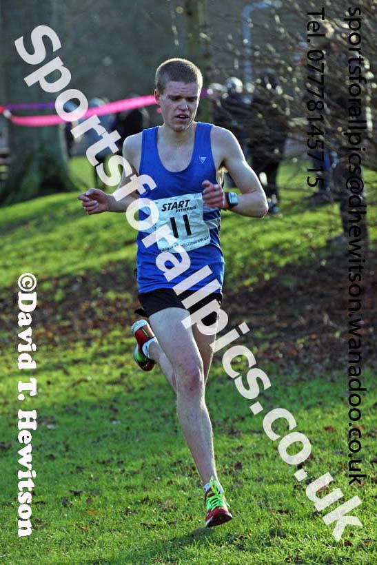 Morpeth Harriers 11k Road Race on New Year's Day. Photo: David T. Hewitson/Sports for All Pics